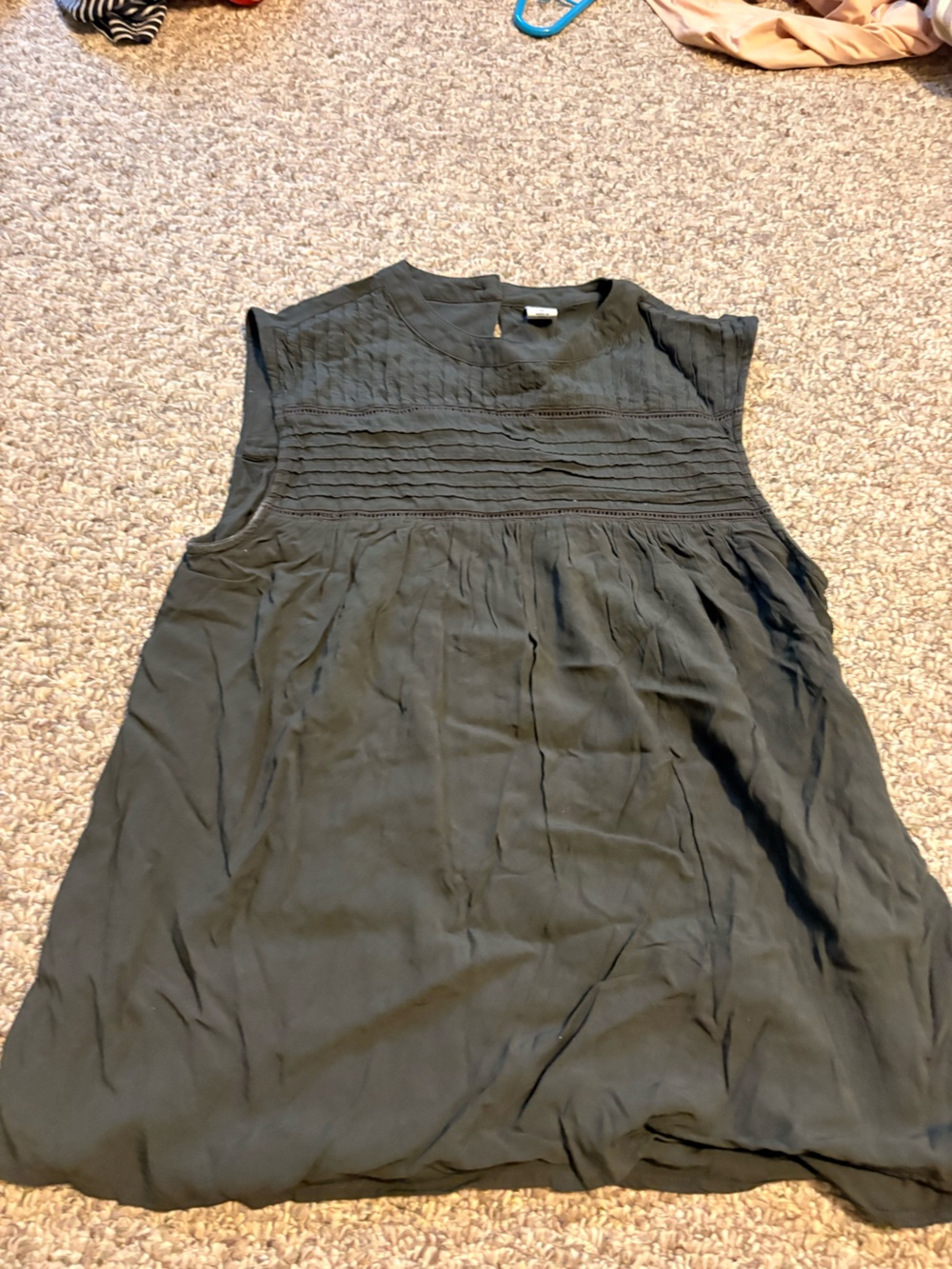 Old Navy Dark Gray Pintuck Yoke Sleeveless Top